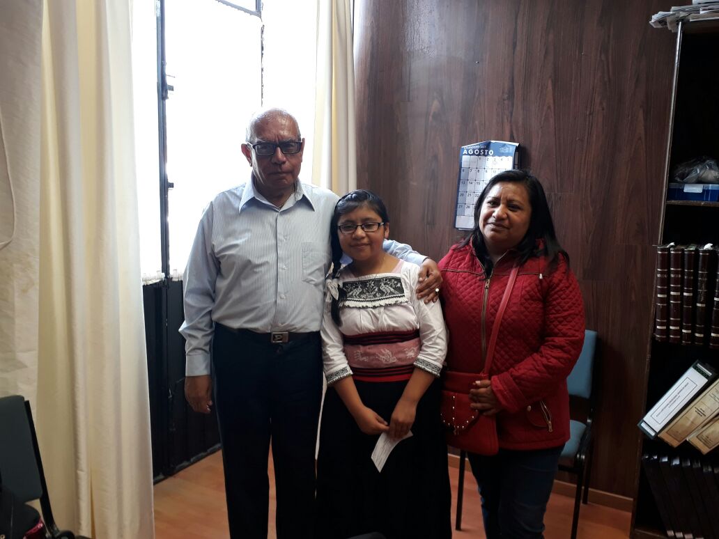 Entrega de apoyo coro Ixtenco1