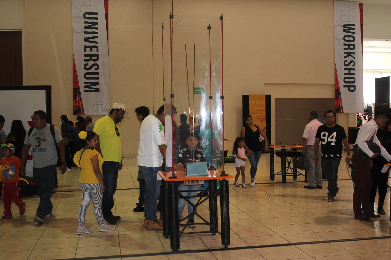 UNIVERSUM EN FERIA TLX (4)